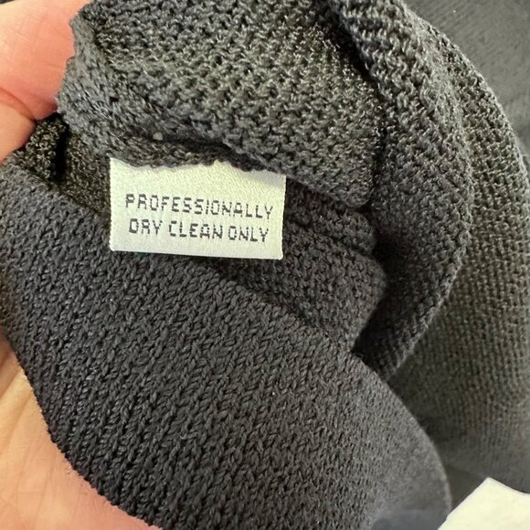 St. John Basics Santana Knit Short Sleeve Top Size S Black Vintage Classic Zip - Picture 7 of 12